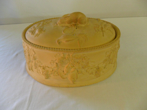 Wedgwood Cane ware game pie tureen