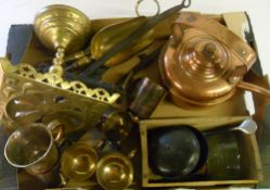 Box of brass & copper items inc kettle, mugs etc