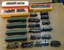 Hornby collectable trains & carriages