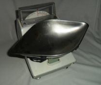 Set of Avery shop scales