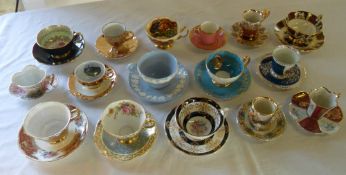 Approx 14 cabinet cup & saucers & an Aynsley tea cup