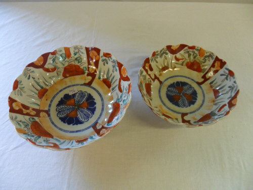 2 Imari bowls