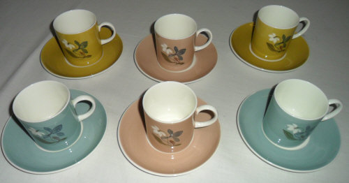 Wedgwood 'Susie Cooper' design of 6 coffee cups & saucers