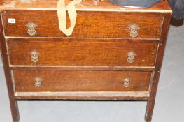A SMALL THREE DRAWER CHEST