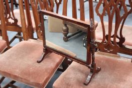 A TRAY TOP MAHOGANY OCCASIONAL TABLE AND TWO SWING MIRRORS