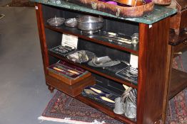 AN EARLY 19TH.C.MAHOGANY MARBLE TOPPED SMALL BOOKCASE