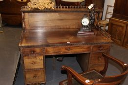 AN EARLY 19TH.C.ROSEWOOD GALLERY BACK WRITING DESK