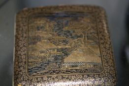 A JAPANESE KOMAI SCHOOL INLAID CIGARETTE CASE. THE FRONT WITH LANDSCAPE SCENES AND THE REVERSE