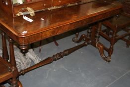 A VICTORIAN BURR WALNUT CENTRE TABLE