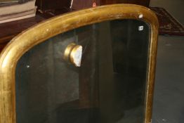 A VICTORIAN GILT FRAMED OVERMANTLE MIRROR