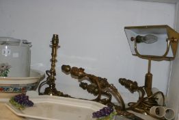 A PAIR OF GILT BRASS WALL LIGHTS,DESK LAMP,CHINAWARES,ETC