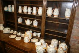 A COLLECTION OF VICTORIAN ORIENTAL STYLE ENGLISH POTTERY, JUGS AND TEA WARES