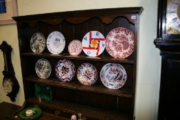 TWO DERBY IMARI PLATES AND AN IRONSTONE PLATE AND VARIOUS OTHERS