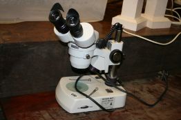 A WESSEX ZOOM STEREO MICROSCOPE