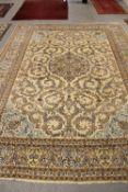 A Persian kashan carpet,384 x 279cm.