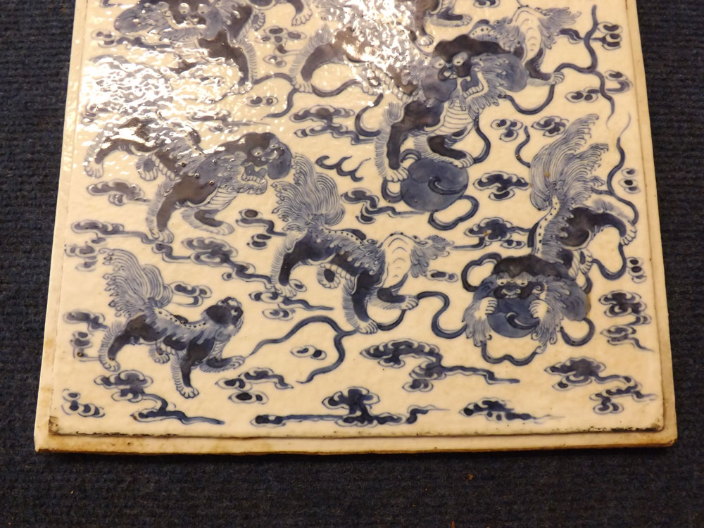 A Chinese large Tile, decorated in under glazed blue with Kaolin amongst smoke clouds, 19th - Image 3 of 5