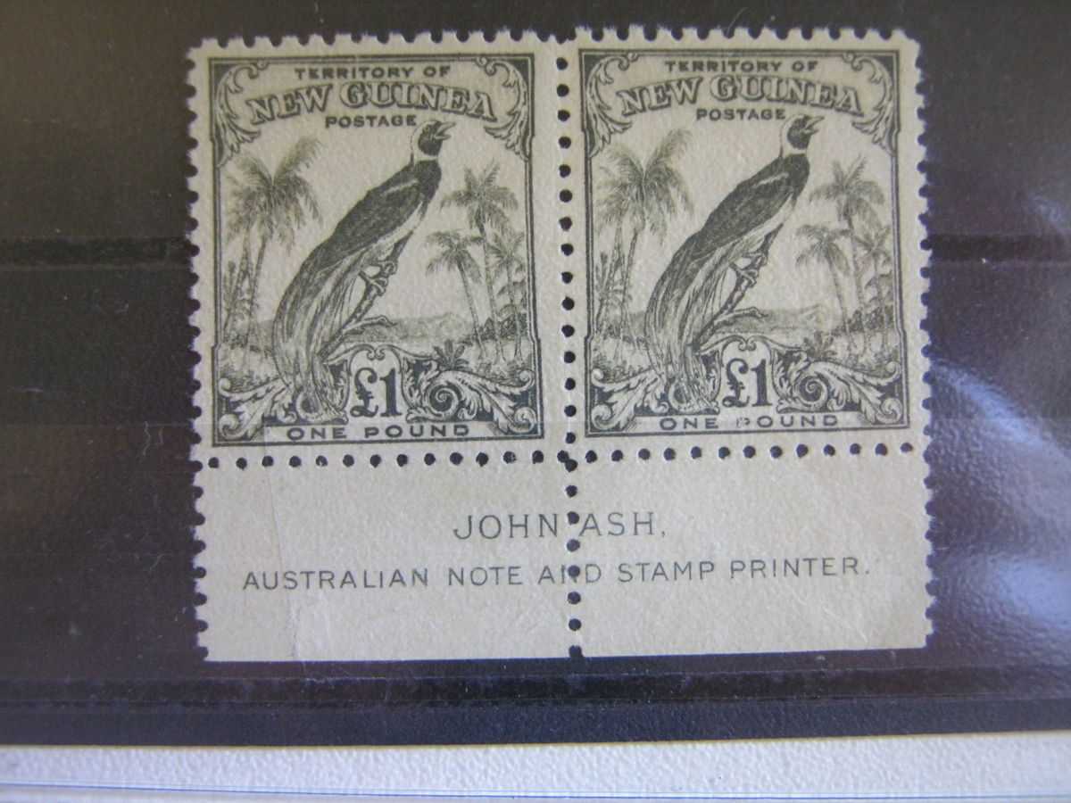 New Guinea 1932 One Pound mint marginal imprint pair, one unmounted, SG189