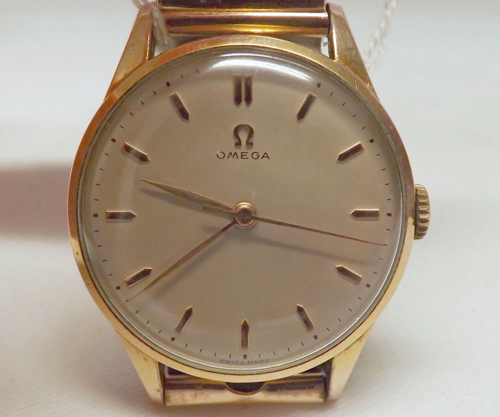 A second half of the 20th Century Gold plated centre seconds Wrist Watch, Omega, Cal 283, 14958262,