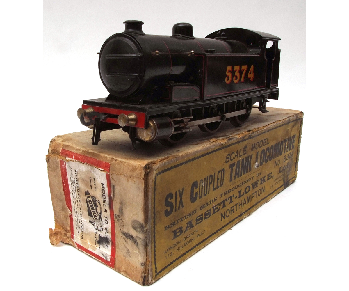 Bassett-Lowke O Gauge Scale Model, six coupled Black Tank Locomotive, No 5374, housed within