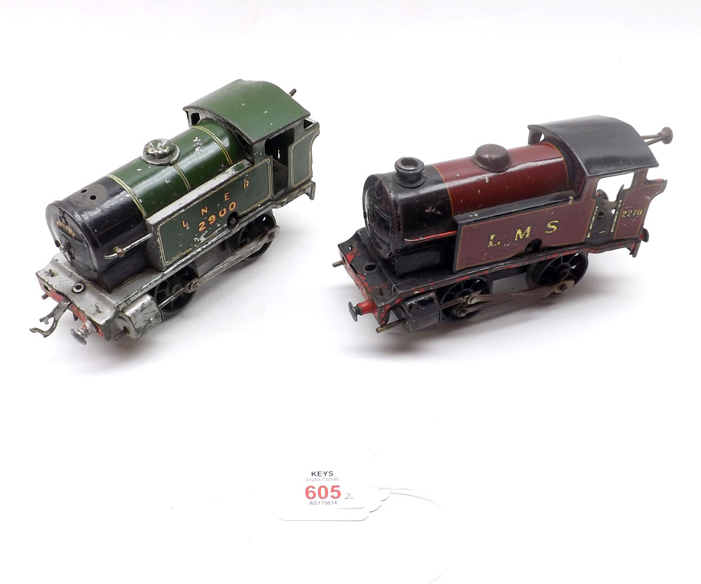 Two Hornby O Gauge Clockwork Locomotives, comprising of LNER 2900, in green livery and LMS 2270 in