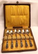 A cased set of 20th Century Continental Teaspoons, with foliate design, stamped 800, weight approx 2