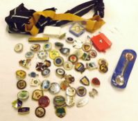 Packet: assorted Bowls Enamel Badges etc