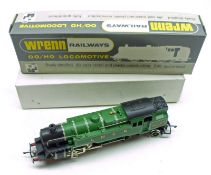 WRENN RAILWAYS: OO/HO L.N.E.R. Green Tank Locomotive No W2271 with original box