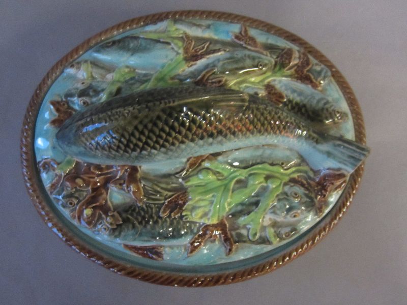 C19th Majolica oval pate tureen & cover, bowl modelled as woven basket applied with seaweed
