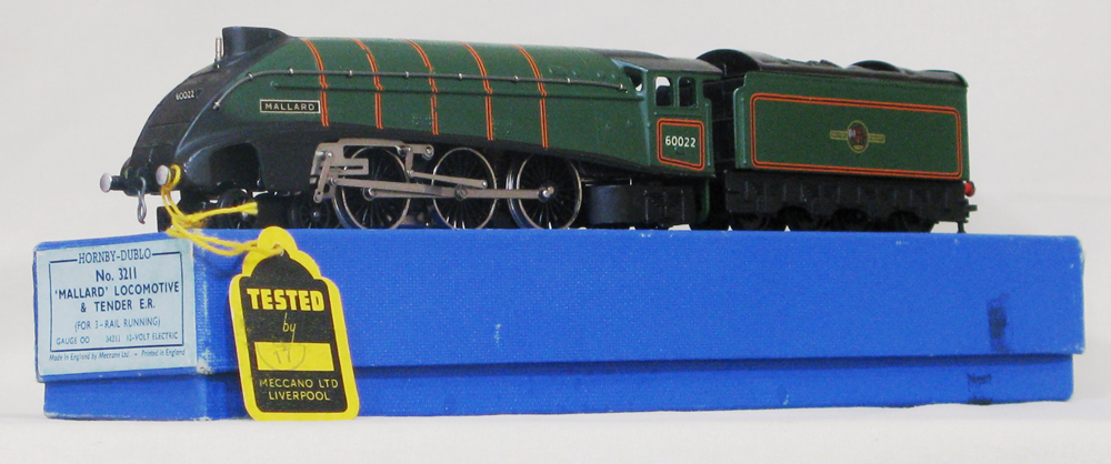 3211 Mallard Locomotive and Tender.  Final metal couplings, thin handrails and ?L11? stamped under
