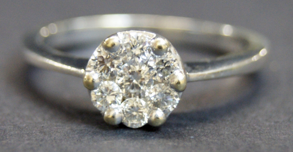 18ct white gold diamond cluster ring