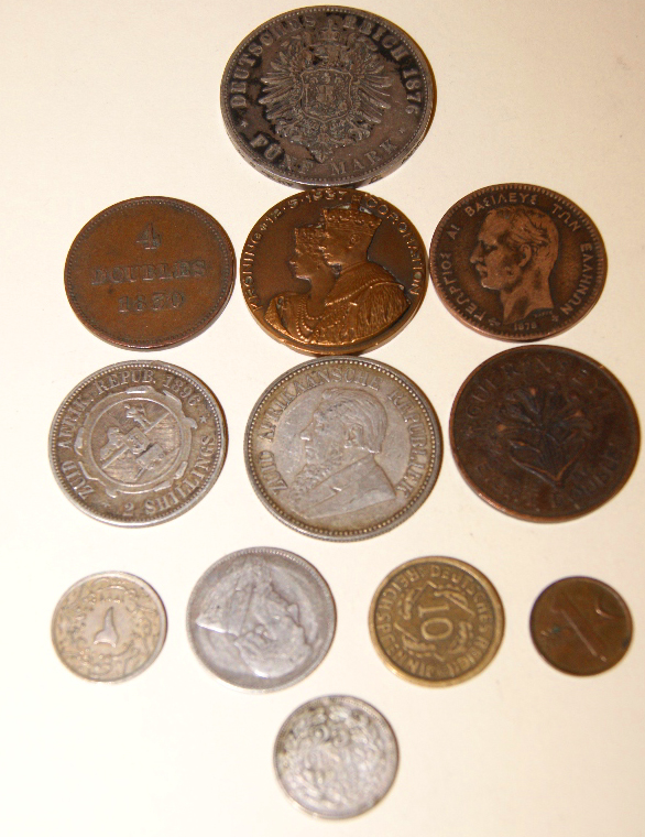 19th Century and later numismatica, majoritively South African coinage, with a boxed commemorative