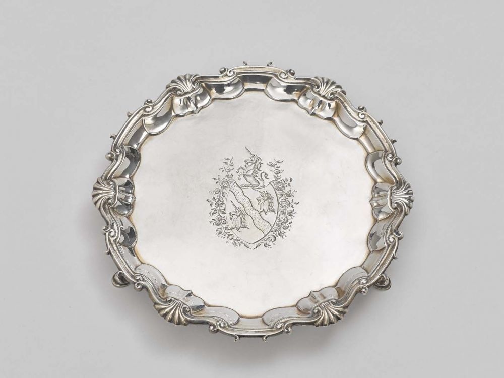 Tablet (Salver) London, 1751/1752, vielleicht William Homer oder William Hunter   Silber. Rund auf