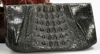 Handtasche - Clutch - Schwarzes Krokoleder. 16 x 30 x 4 cm. Innen Wildledefutter. Drei innenliegende