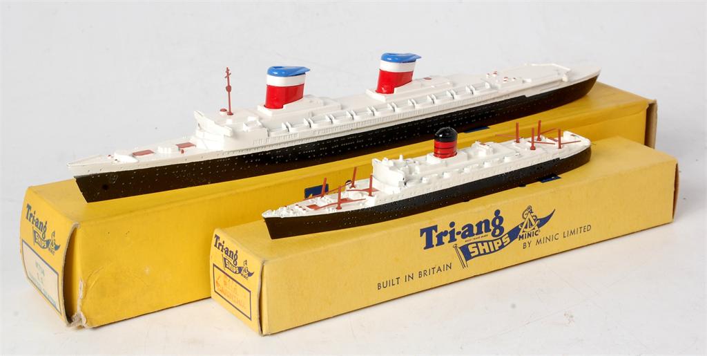 Tri-ang Minic, 1:1200 scale ocean liner group to include M704 SS United States, black and white body