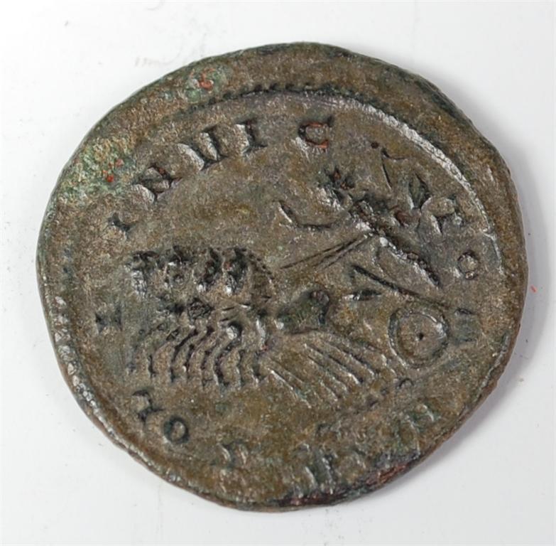 Roman, Probus 276-282AD Billon antoninianus, obv. bust with sceptre and bird, rev. chariot with four - Image 2 of 2