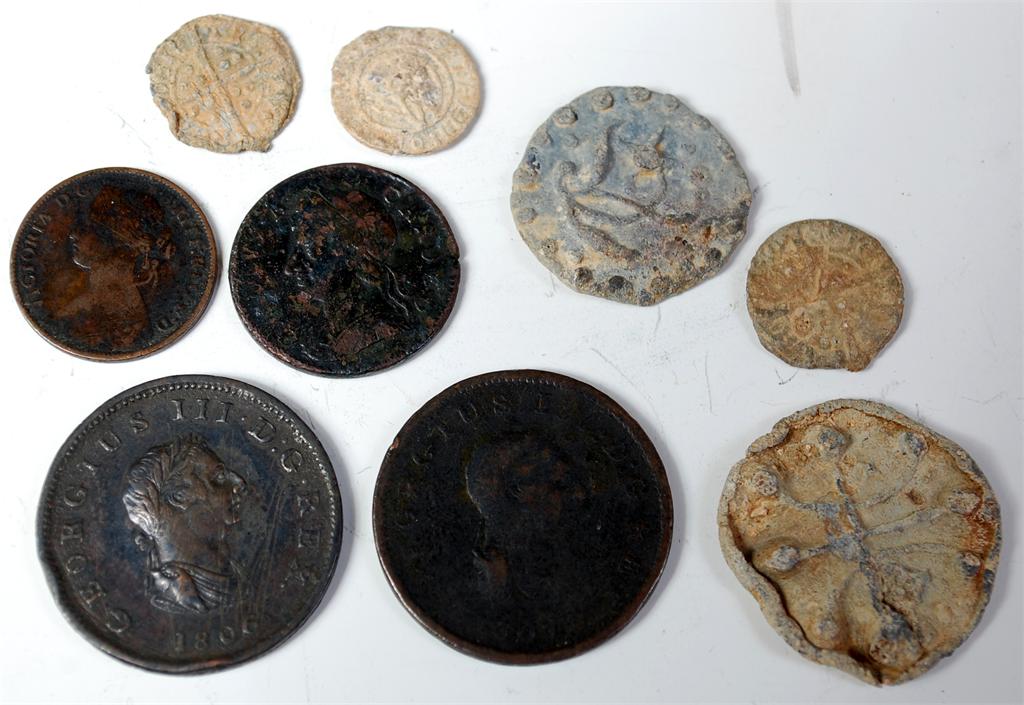 Great Britain, mixed lot of coins and tokens to include; Charles II farthing, 1807 George III half