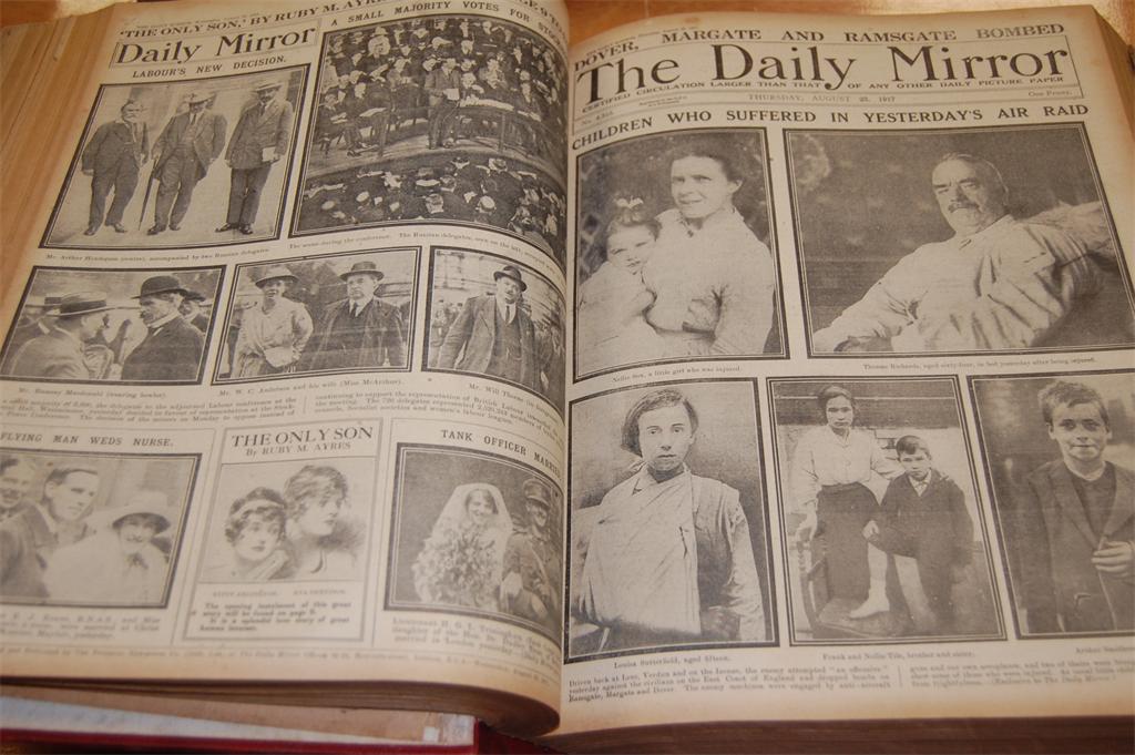 DAILY MIRROR, six bound volumes of the Daily Mirror Jan 1915 to Dec 1917 inclusive, maroon cloth ( - Image 6 of 6