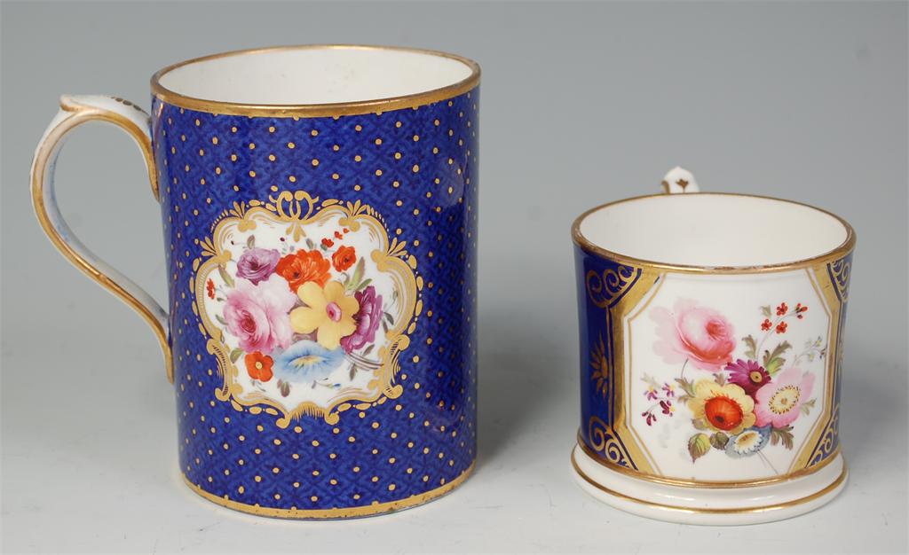 An early 19th century English porcelain tankard, possibly Worcester or Coalport, decorated with