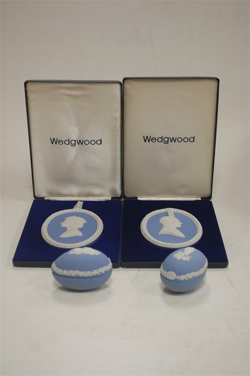 Four Wedgwood boxed blue jasper wares to include; pair of commemorative plaques