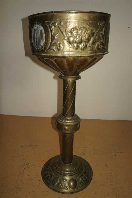 A Victorian brass pedestal jardiniere