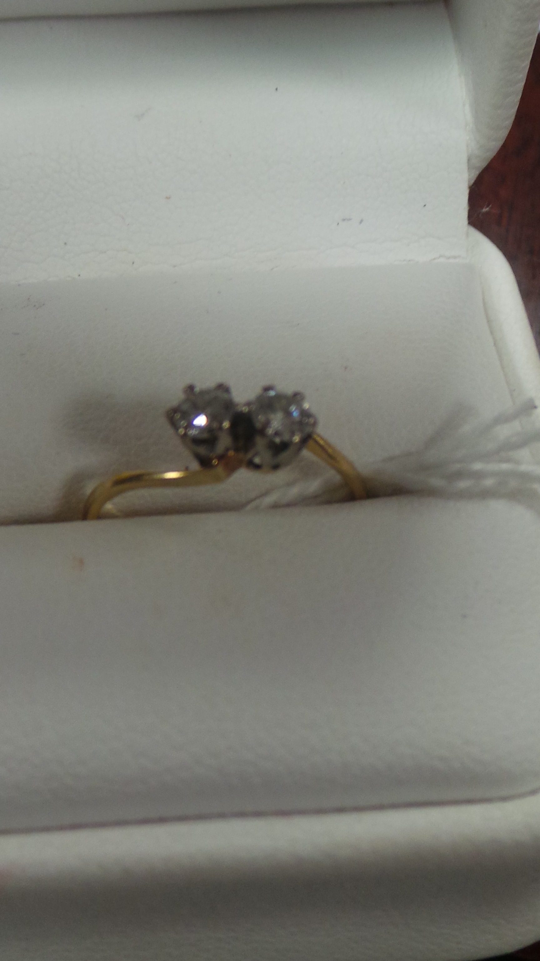 18ct 2 Stone Diamond Ring