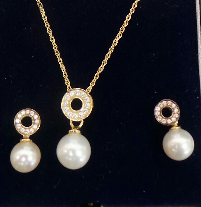 Pair of Silver Gilt Pearl Earring with Matching Pendant