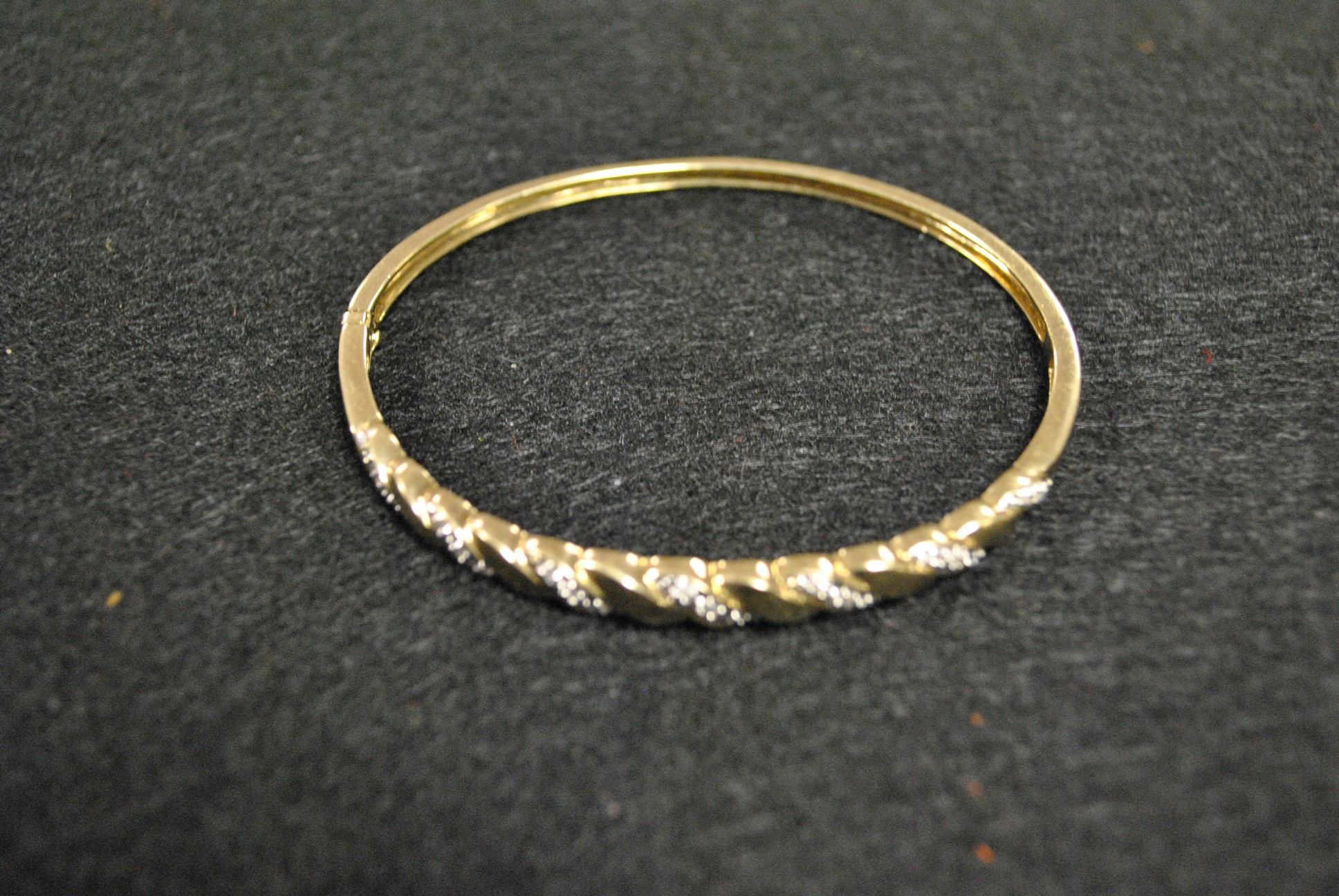 9ct Diamond Set Bangle