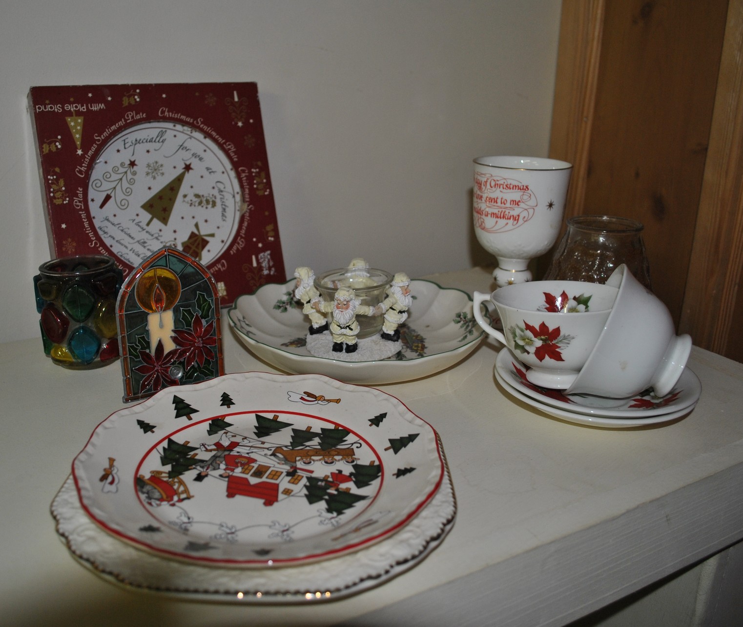 Assorted Lot of Christmas Artefacts