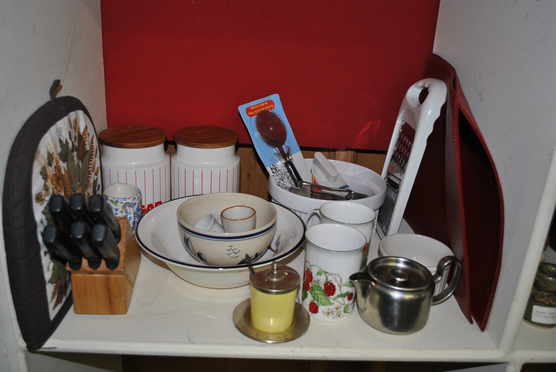 Assorted Odd Lot of Kitchenware etc.