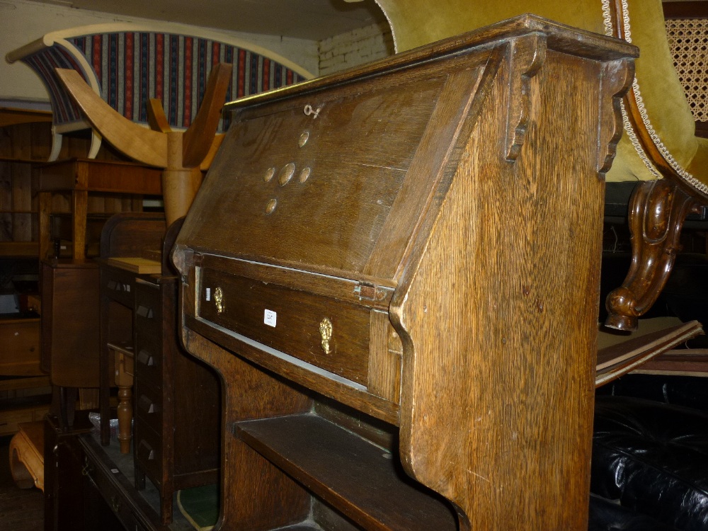 1930`s Oak students bureau