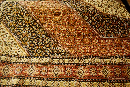 Bidjar carpet having rose ground, 2.3m x 1.6m