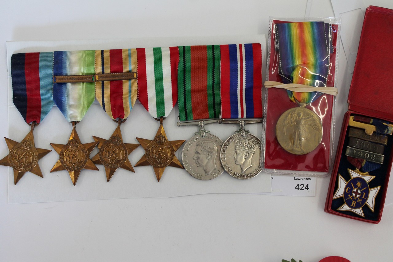 GT WAR & WW11 MEDAL GROUPS. A British War & Victory medal pair, named to 4875 Pte W T Griss. R