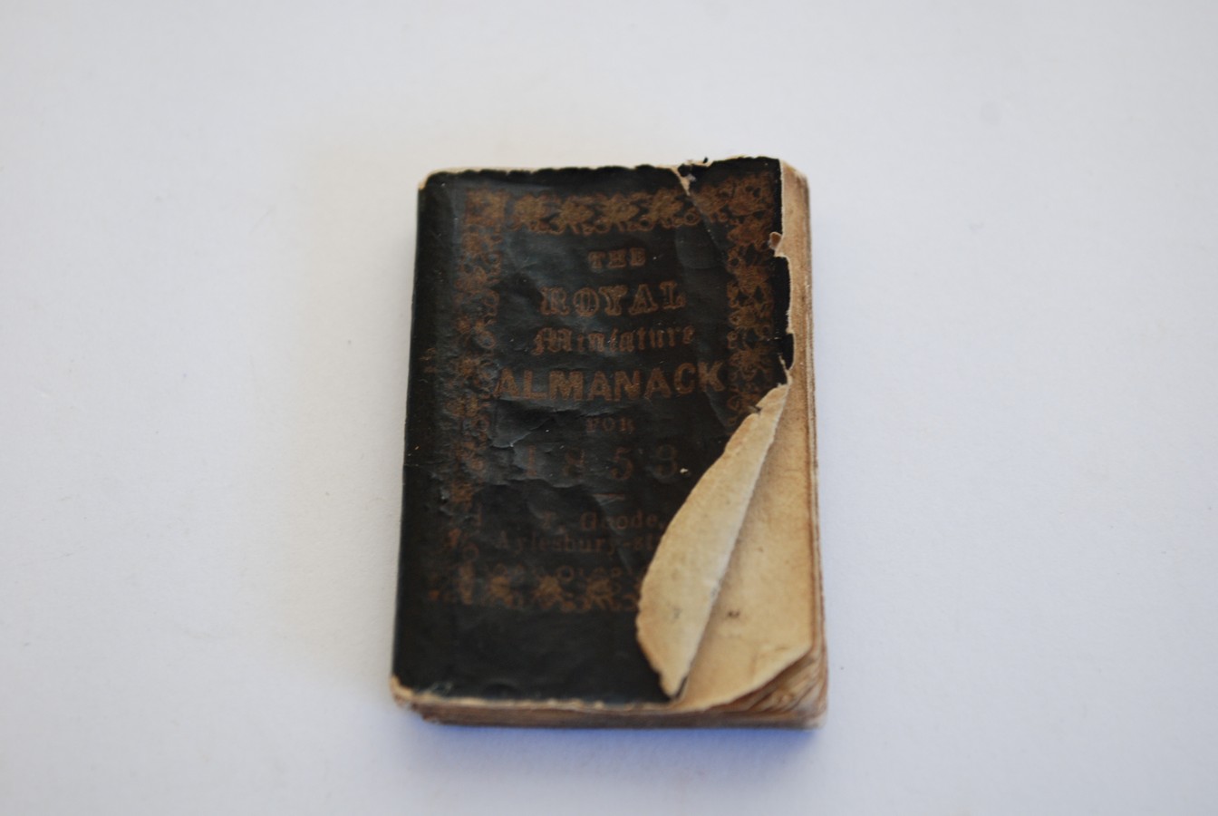 Miniature Books. The Royal Miniature Almanack for 1853, wood-engraved profile portrait of Queen