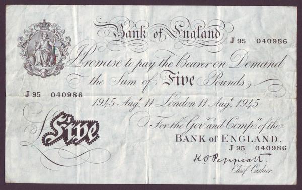 Five pounds Peppiatt white B255 thick paper dated 11th August 1945 series J95 040986, surface dirt,